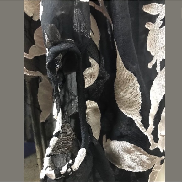 💥SOLD💥LaneBryant Floral Print Sheer Peplum Tunic - Picture 5 of 6